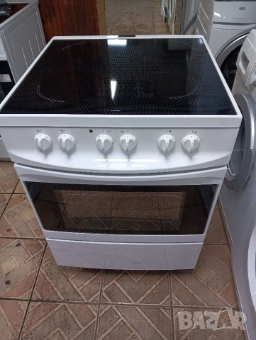 Свободно стояща печка с керамичен плот Voss с две години гаранция!