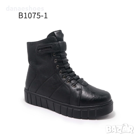 Дамски спортни боти в черно 