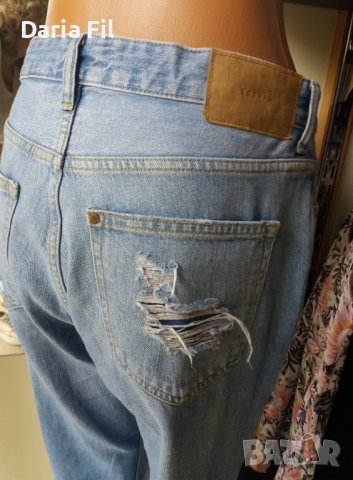 Накъсани светлосини дънки с висока талия , снимка 4 - Дънки - 40753726