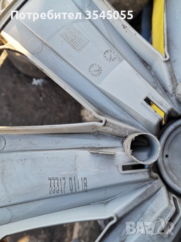 Два броя оригинални тасове 16 VW T Roc 40лв броя, снимка 2 - Аксесоари и консумативи - 43541928