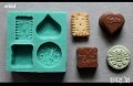 4 бр Милка Оре о орео oreo Milka Ore o бисквитка бонбон шоколад силиконов молд форма фондан гипс, снимка 1