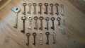 Стари ключове, снимка 1 - Антикварни и старинни предмети - 34579934