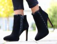 Боти на ток - черен велур - 5776, снимка 1