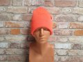 Нова зимна дамска/детска шапка в оранжев цвят, снимка 3