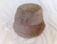 Дамска зимна плюшена шапка в кафяв цвят, снимка 3