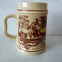 Стара керамична халба за бира с ловни мотиви българска елен ловец , снимка 1 - Други ценни предмети - 37375049