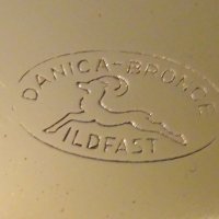 Датска бронзова чиния герб. , снимка 3 - Антикварни и старинни предмети - 36675257