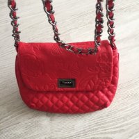Малка нова червена чанта, снимка 3 - Чанти - 32445243