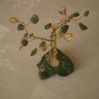 Декоративно дърво от полускъпоценни камъни Ахат, снимка 1 - Антикварни и старинни предмети - 38563703