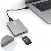 CFexpress Type A Четец на карти USB 3.1 Gen 2 10Gbps, алуминиев, съвместим с Thunderbolt 3, снимка 1 - Чанти, стативи, аксесоари - 39273685