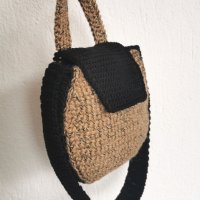 Плетена чанта, снимка 4 - Чанти - 35057791
