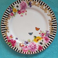 Голяма порцеланова чиния , снимка 1 - Чинии - 43409904