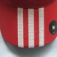 Продавам спортна шапка Официална 2009 Bayern Munich FC, снимка 3 - Шапки - 38931330