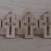 Дървен кръст прорязан, снимка 4 - Колиета, медальони, синджири - 17520653