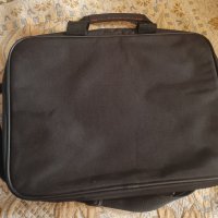 Черна чанта за лаптоп, снимка 2 - Чанти - 40528104