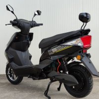 	Електрически скутер с елегантен дизайн модел ZG-S-2000W в черен цвят, снимка 6 - Мотоциклети и мототехника - 43966605