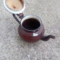 Стар емайлиран чайник, снимка 4 - Антикварни и старинни предмети - 39741237