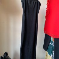Черна елегантна рокля boohoo, S, снимка 2 - Рокли - 40867528