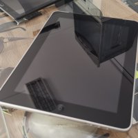 Apple iPad Wi-Fi + 32GB 24,6 см (9.7") , снимка 1 - Таблети - 37133730