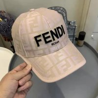 шапки Fendi реплика , снимка 6 - Шапки - 33678252