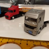 Малки камиончета , снимка 5 - Колекции - 43340657