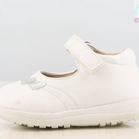 №23/24, Бели бебешки обувки за момиче HAPPY BEE със сребристи сърца, снимка 8 - Бебешки обувки - 32784149