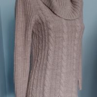 Вълнен пуловер с плетеници и поло яка , снимка 1 - Блузи с дълъг ръкав и пуловери - 43847290
