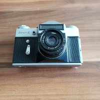 Фотоапарат Зенит-Е, снимка 4 - Антикварни и старинни предмети - 40003545