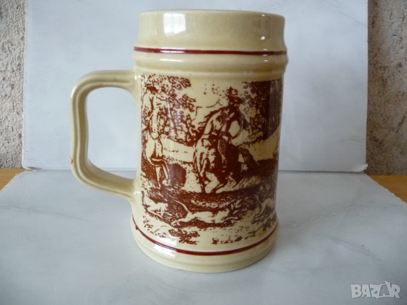 Стара керамична халба за бира с ловни мотиви българска елен ловец , снимка 1