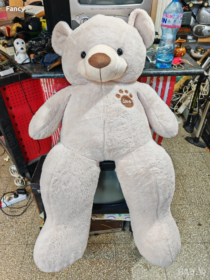 Голяма плюшена мечка, снимка 1