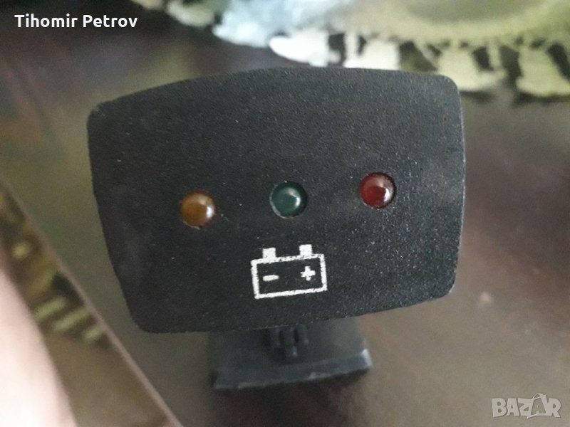 Волтметър 12в, снимка 1