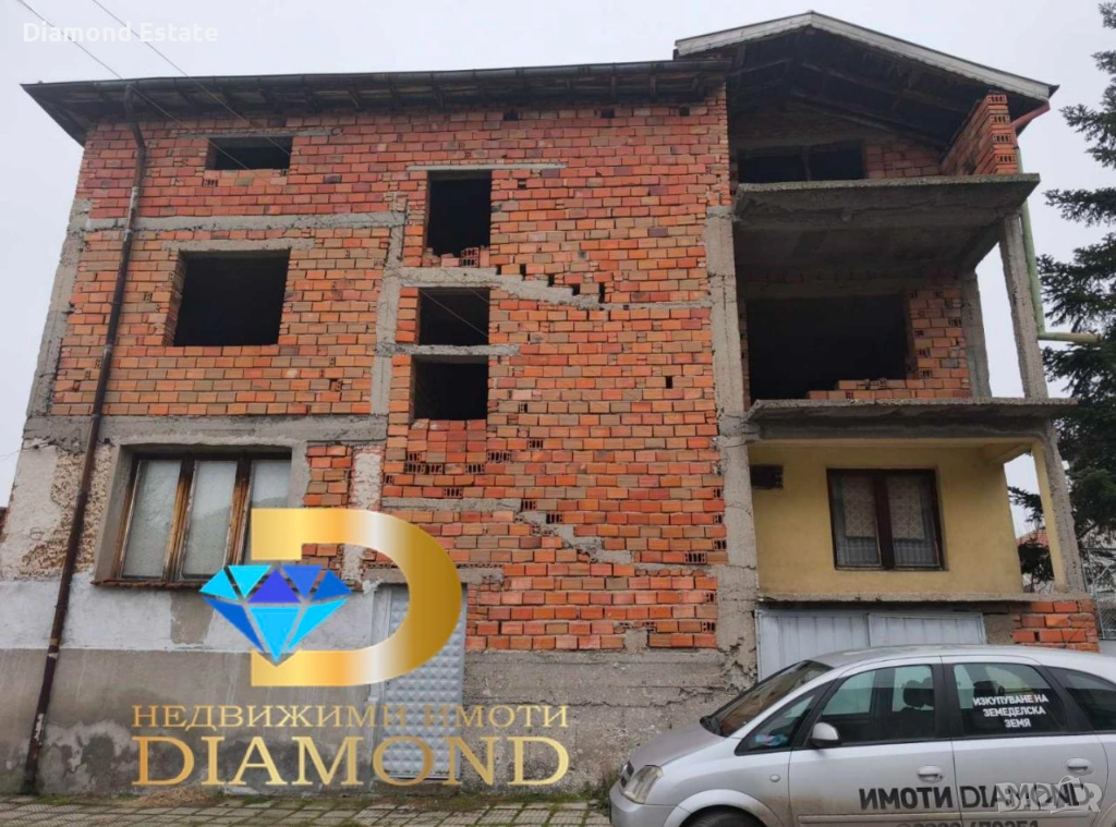 Триетажна къща в град Харманли, снимка 1