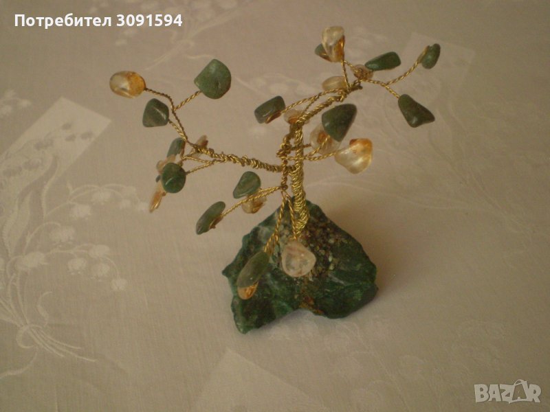Декоративно дърво от полускъпоценни камъни Ахат, снимка 1