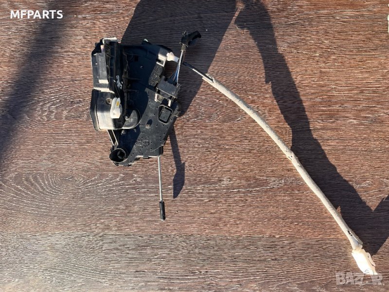 Брава предна лява врата за BMW E46, снимка 1