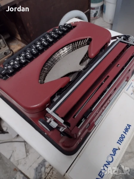 Нова Българска пишеща машина , снимка 1