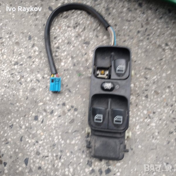 Бутони ел.стъкла Mercedes C Class W 203. A2038210479, снимка 1
