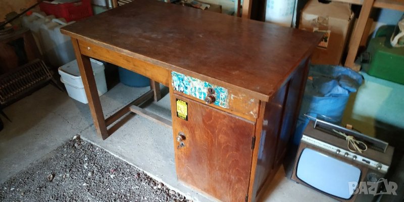 Бюро стария материал, снимка 1