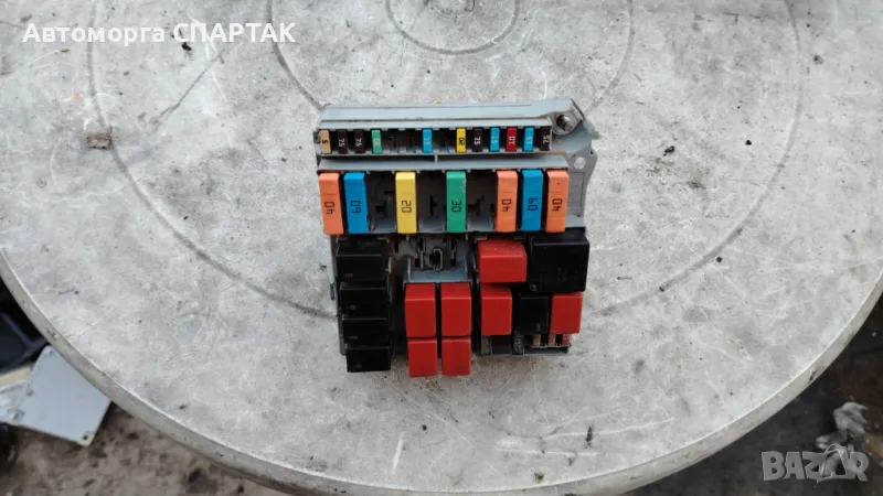 51905216 1.4L кутия с предпазители на двигател Подходящ за 12-17 FIAT 500 186241 M035, снимка 1