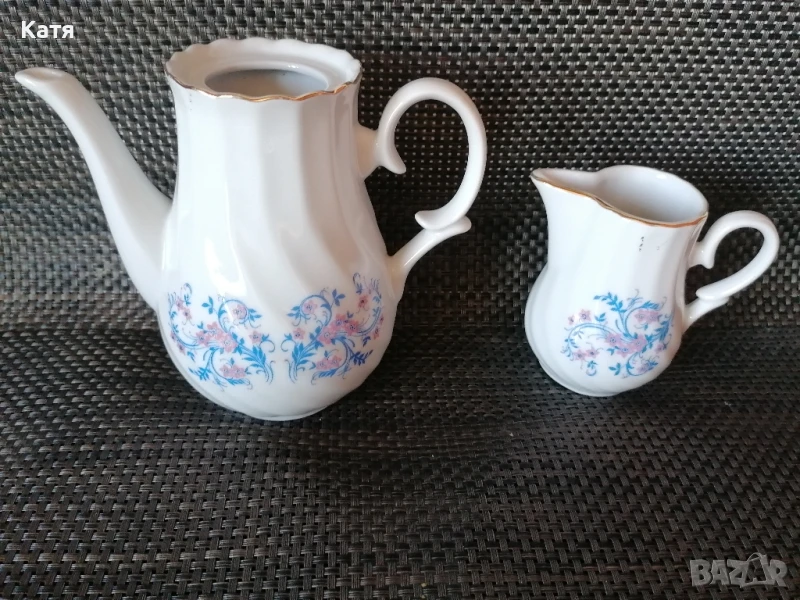 Български, порцеланов чайник и каничка "Китка"., снимка 1