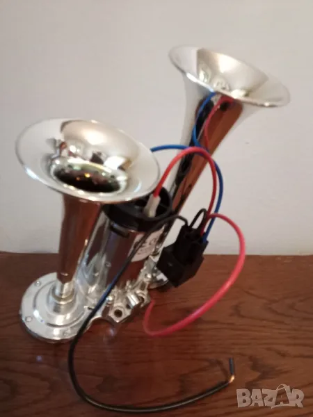 Въздушен клаксон с компресор 12 v., снимка 1
