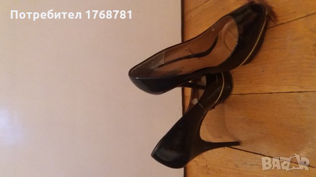 Обувки, снимка 2 - Дамски обувки на ток - 27088994