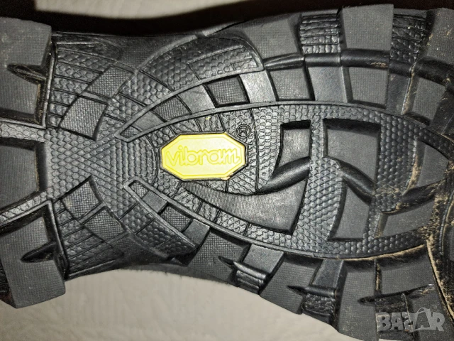 GARMONT № 43 GORE-TEX ,Vibram мъжки туристически боти, снимка 12 - Мъжки боти - 50510859