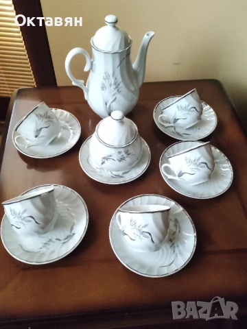 Порцеланов сервиз за чай, снимка 4 - Сервизи - 52970360