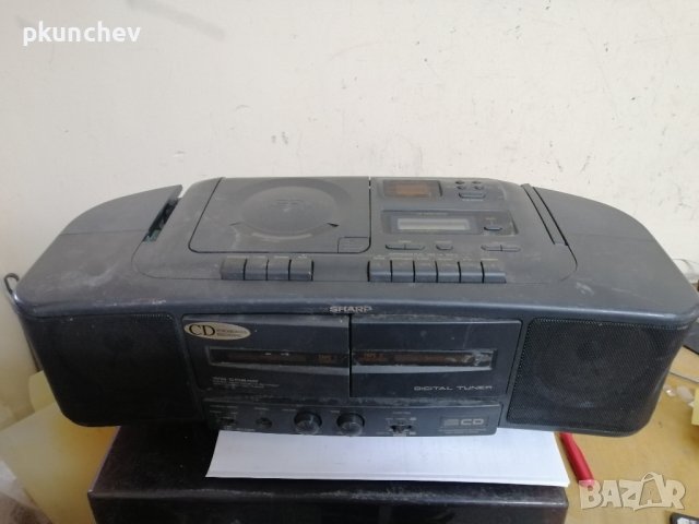 ЗА ЧАСТИ ЗА РЕМОНТ Радиокасетофон с CD SHARP WQ-CD240H, снимка 1 - Радиокасетофони, транзистори - 43098606
