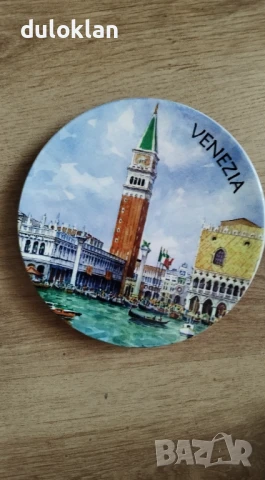Красива,чиния от Венеция,Италия.