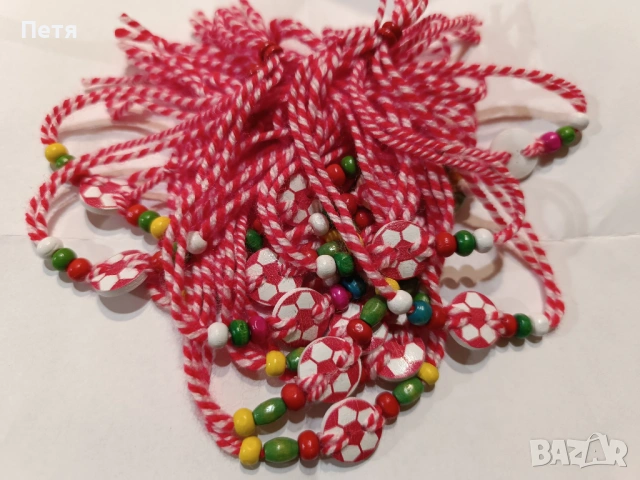 Мартеници за ръка , снимка 4 - Гривни - 53436577