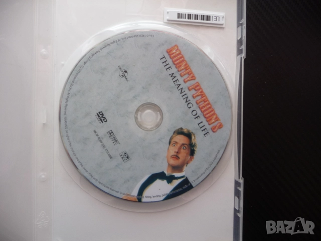 Монти Пайтън Смисълът на живота DVD филм скандален безпардонен смешен шокиращ комедия побъркващ :), снимка 2 - DVD филми - 52336062