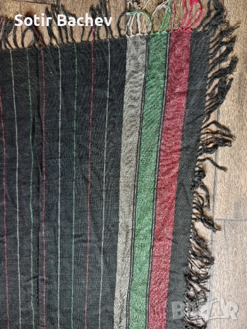 продавам дамски шал, снимка 3 - Шалове - 51909276