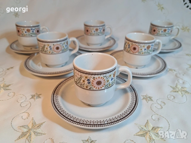 холандски порцеланов сервиз за кафе Royal Mosa 31/5, снимка 2 - Чаши - 53057004