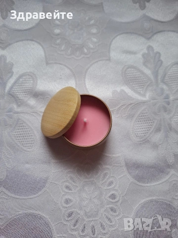 Ароматна соева свещ в различни цветове